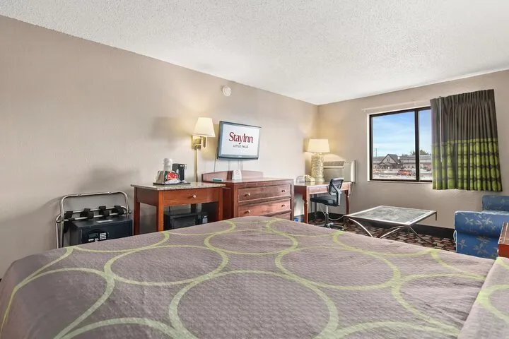 Room 5 of 20