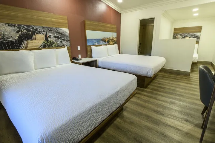 Room 3 of 47