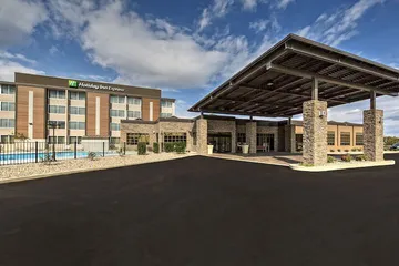 Holiday Inn Express Louisville Airport Expo Center by IHG