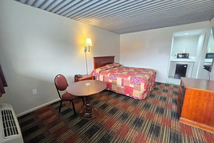 Room 5 of 21
