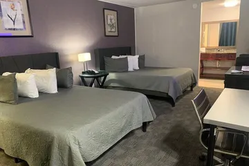 R Nite Star Hotel