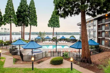 Holiday Inn Portland - Columbia Riverfront by IHG
