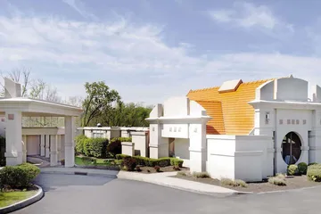 Howard Johnson by Wyndham Newburgh / West Point