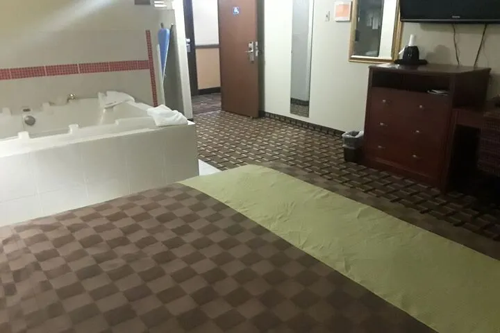 Room 4 of 29