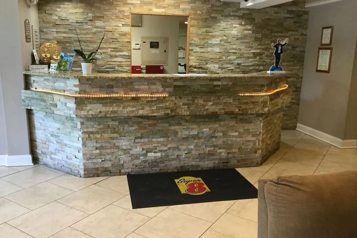 Check-in/check-out kiosk
