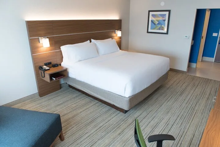 Room 5 of 59