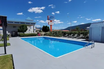 Grand Forks Inn