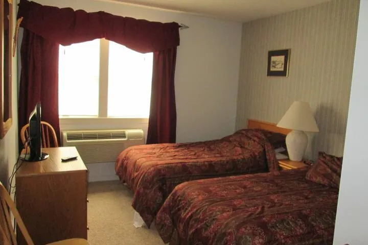 Room 5 of 68