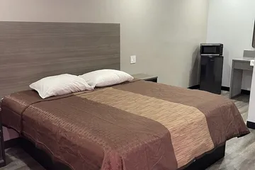 Welcome Inn & Suites