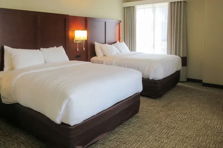 Room 5 of 25