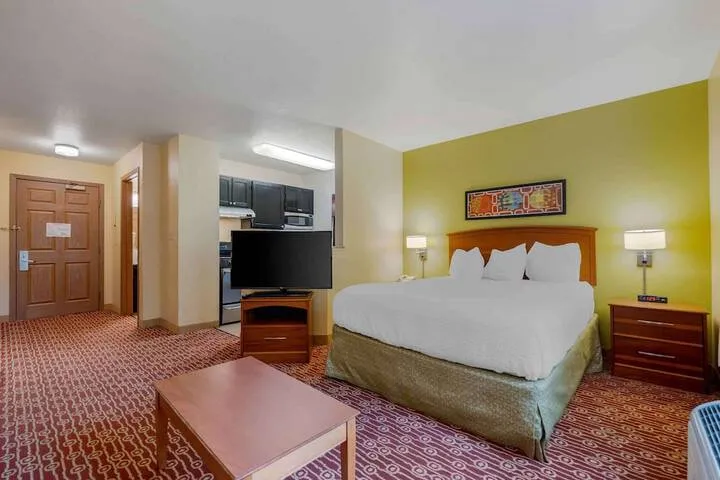 Room 5 of 34