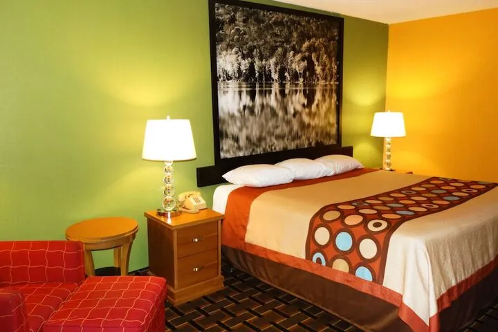Room 5 of 46