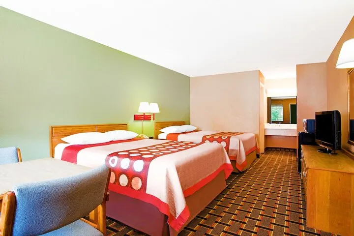 Room 3 of 46