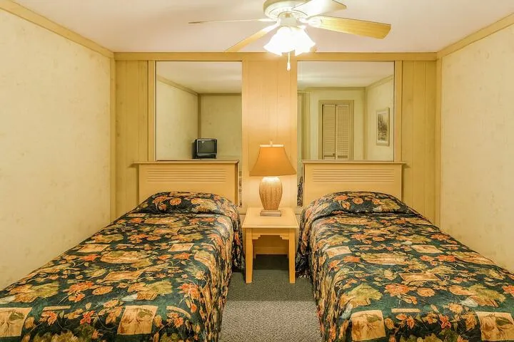 Room 5 of 37