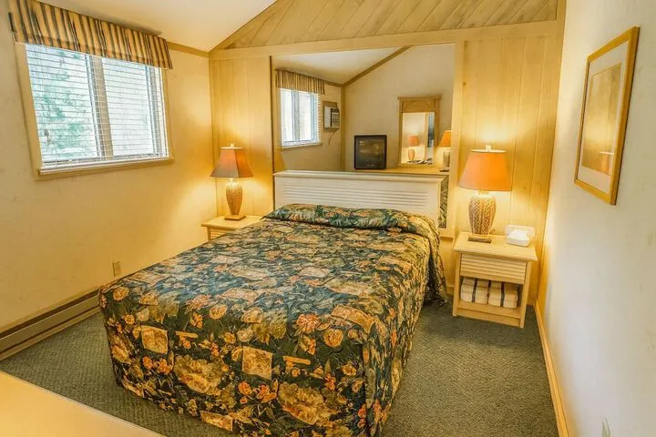 Room 4 of 37