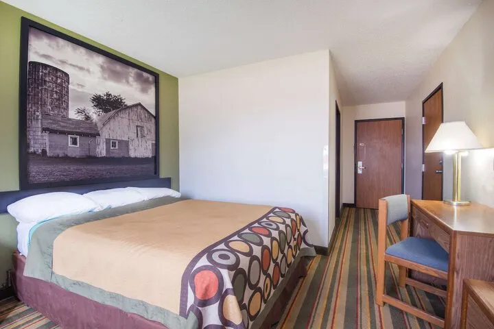 Room 5 of 23