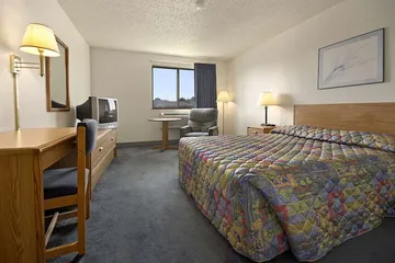 Super 8 Springfield North I-44