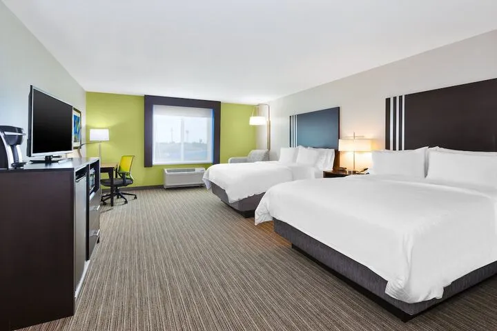 Room 5 of 44