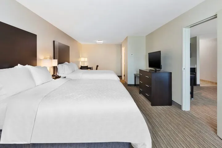 Room 4 of 44
