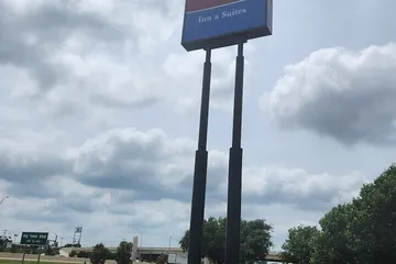 HomeTown Inn and Suites