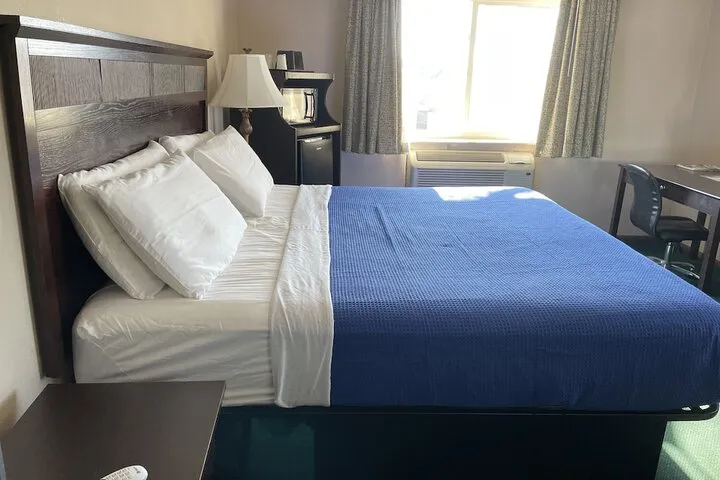Room 5 of 25