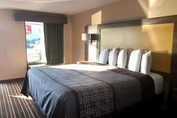Legacy Inn Sumner