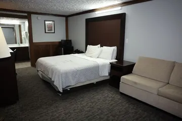 Rittiman Inn & Suites