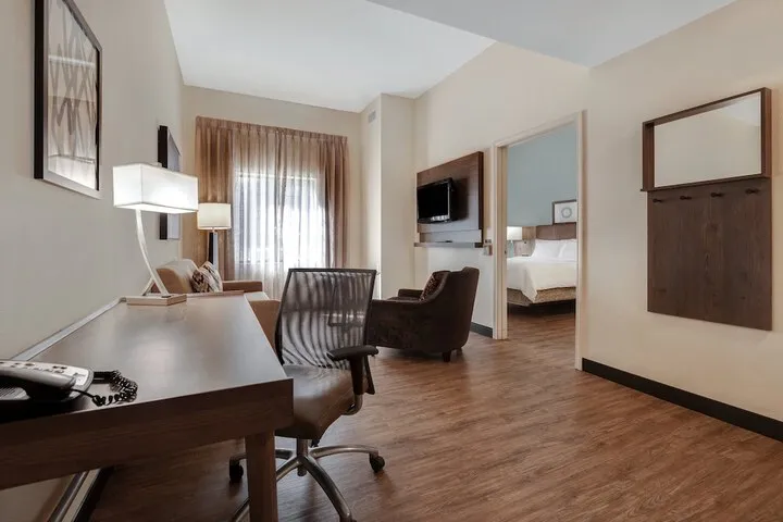 Room 5 of 65