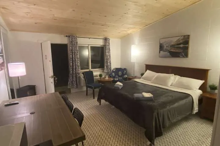 Room 2 of 26
