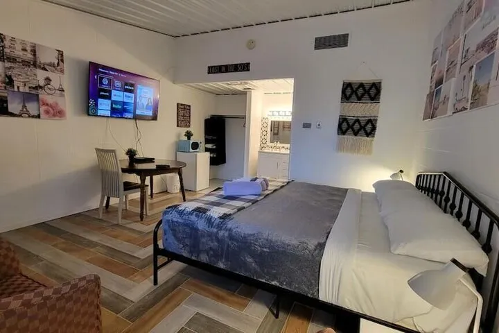 Room 4 of 26
