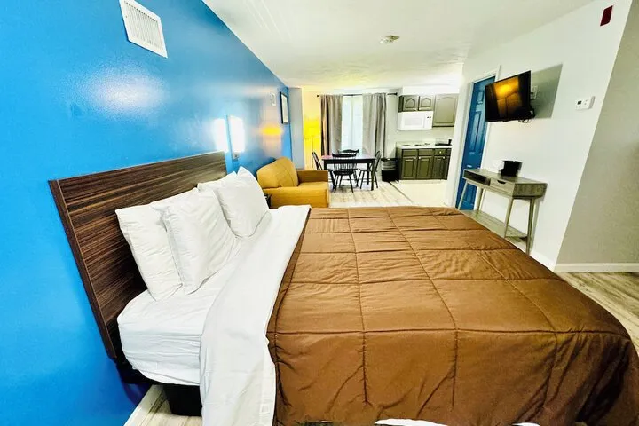 Room 5 of 44