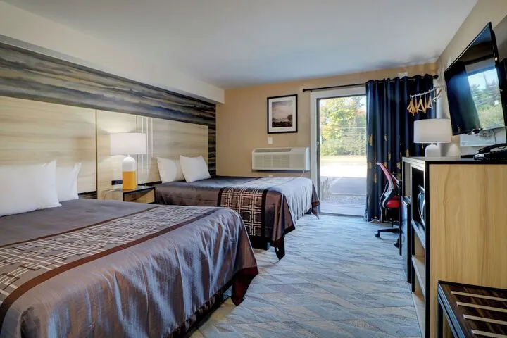 Room 5 of 32