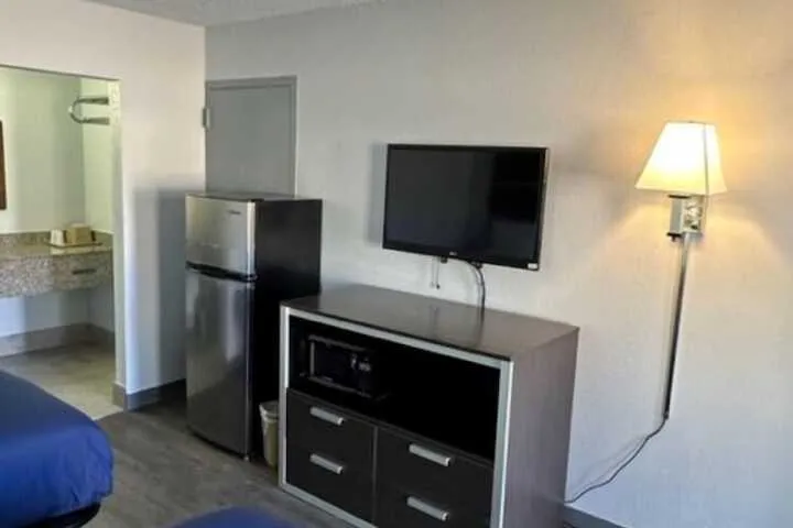 Room 2 of 13