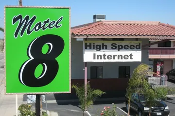 Motel 8