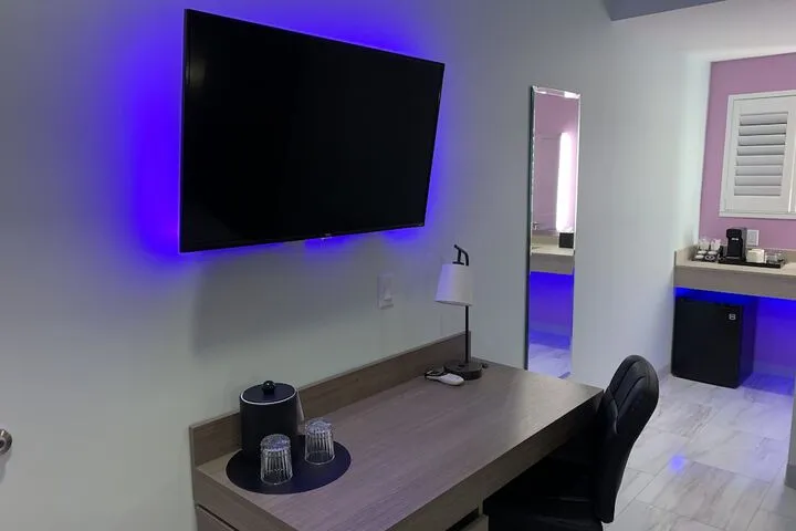 Room 5 of 48