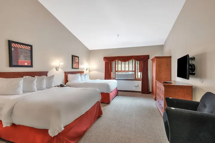 Room 5 of 34