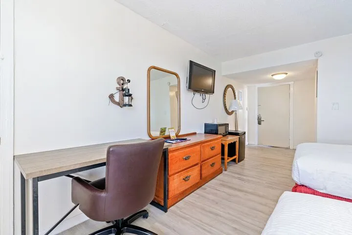 Room 2 of 17