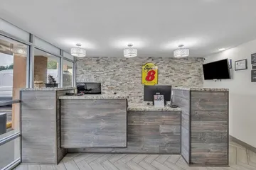 Super 8 by Wyndham Morganton