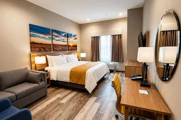 Days Inn & Suites by Wyndham Tomball / Houston NW
