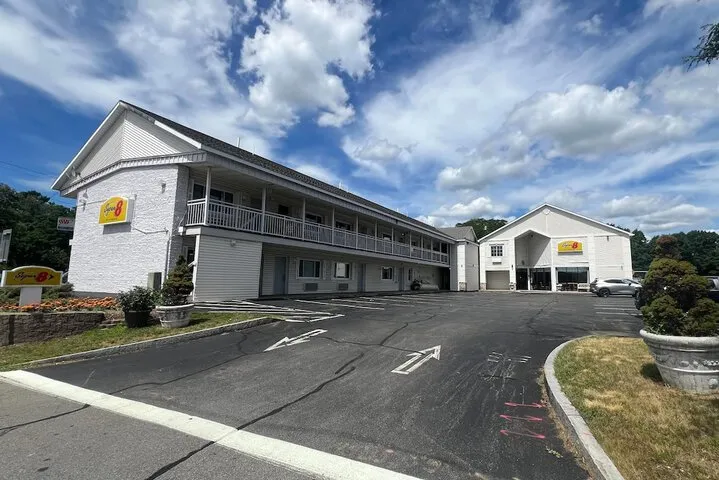 Hero Image 1 of 45