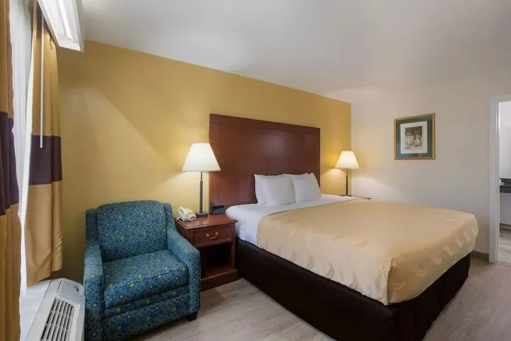 Room 5 of 35