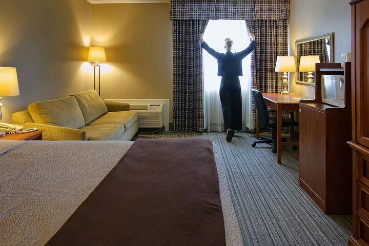 Room 4 of 49