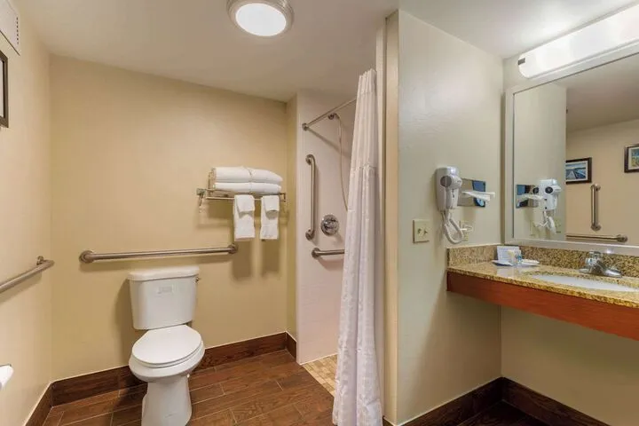 Room 5 of 44