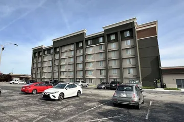 La Quinta Inn & Suites by Wyndham Indianapolis South