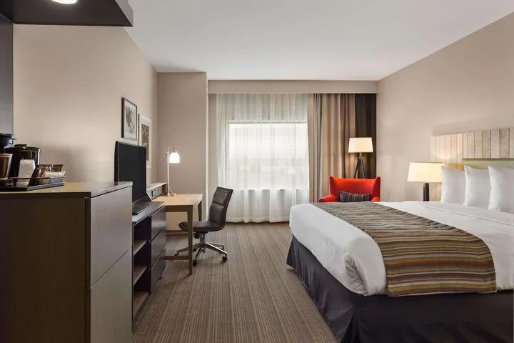Room 5 of 19
