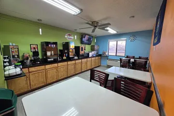 Super 8 by Wyndham Emporia