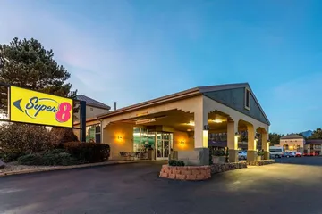 Super 8 by Wyndham Conference Center NAU / Downtown