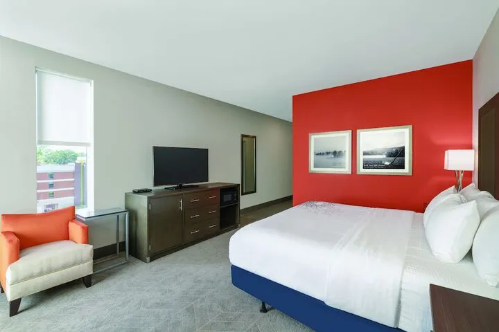 Room 4 of 53