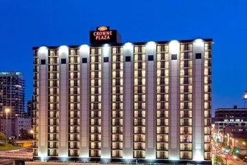 Crowne Plaza Chicago West Loop by IHG