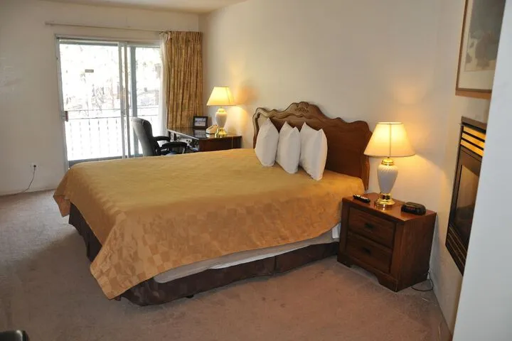Room 5 of 64
